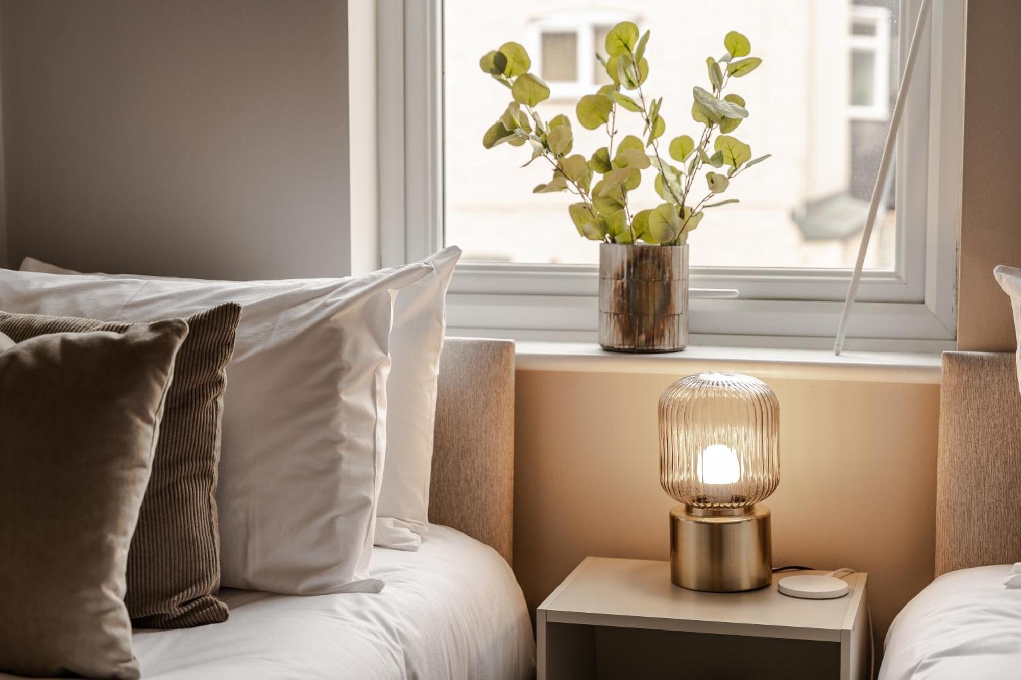 Stylish & Recently Refurbished Chester Apartment - Up To 6 Exteriör bild