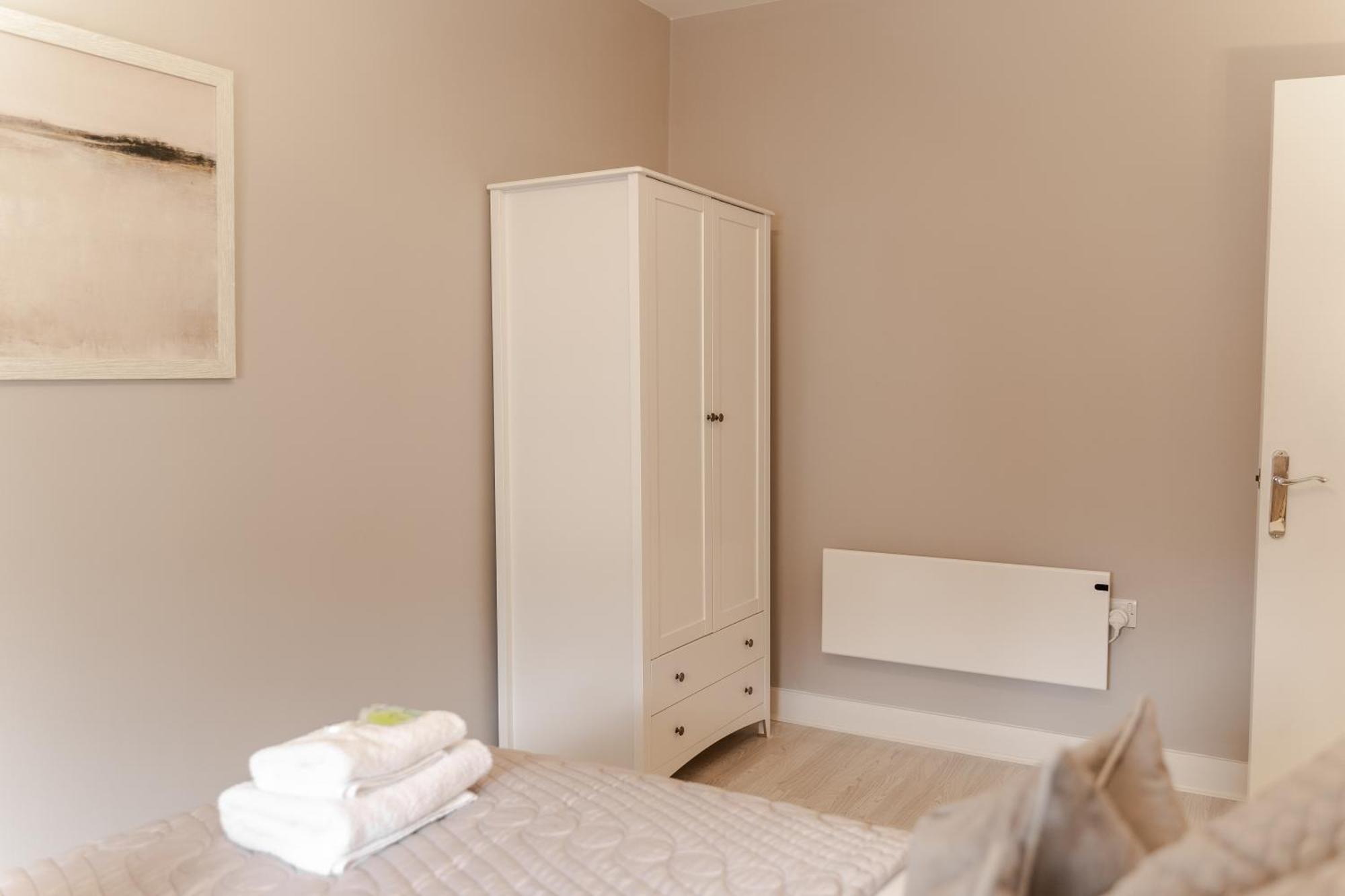 Stylish & Recently Refurbished Chester Apartment - Up To 6 Exteriör bild
